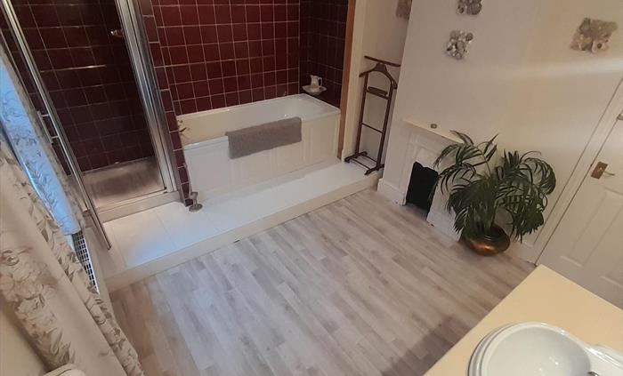 Conwy Room Bathroom